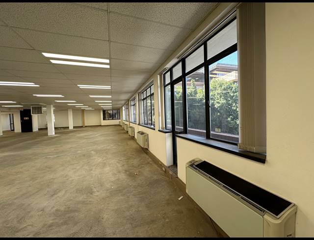 1,731M² OFFICE TO LET IN SANDTON CENTRAL